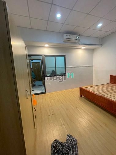 Hình ảnh CH Đặng Thuỳ Trâm, tách bếp đầy đủ nội thất có thang máy