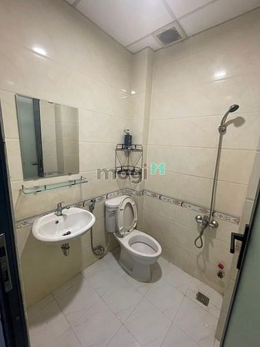 Hình ảnh CH Đặng Thuỳ Trâm, tách bếp đầy đủ nội thất có thang máy