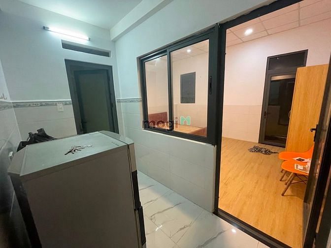 Hình ảnh CH Đặng Thuỳ Trâm, tách bếp đầy đủ nội thất có thang máy
