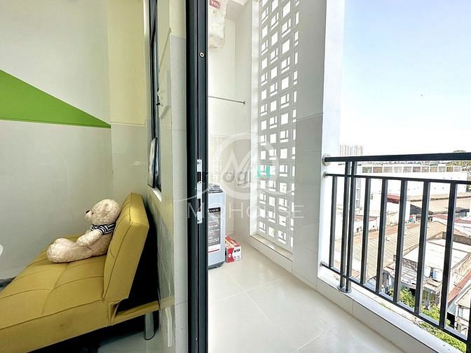 Hình ảnh Gác bancol máy giặt riêng Hoà Bình - Đầm Sen