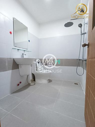 Hình ảnh Gác Cửa sổ bancol ngay chợ Tân Bình