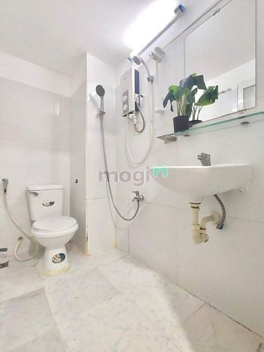 Hình ảnh Duplex trống cho thuê rộng rãi, thoáng mát, nội thất cơ bản, Bìnhthạnh