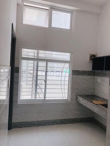 Hình ảnh DUPLEX FULL NỘI THẤT có cửa số lớn ngay Lý Phục Man Quận 7