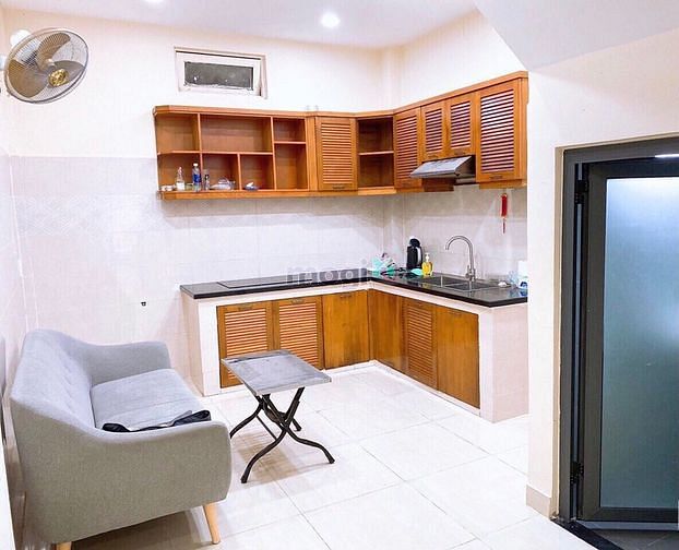 Hình ảnh CH Phan Xích Long, Full nội thất, bếp tách biệt.