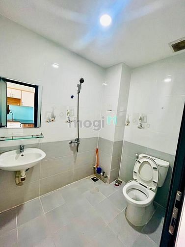 Hình ảnh Mb6623 nạp rút nhanh chóng cho thuê giá rẻ ngay Đh Văn Lang_ban công_Full nội thất