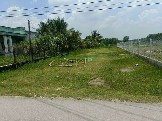 Hình ảnh Kẹt tiền cần bán lô đất 605m2, có 90m2 thổ cư. Giá 2,5 tỷ; (NT 9/4)