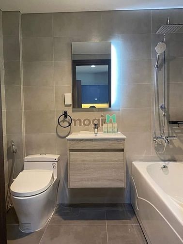 Hình ảnh Căn Hộ Studio ban công full nội thất thang máy-hầm xe gần Võ Thị Sáu