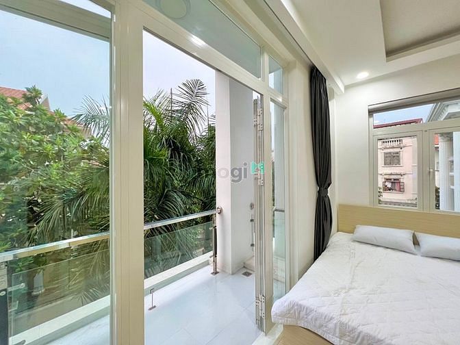Hình ảnh Studio BAN CÔNG LỚN - Trần Não - CHDV cao cấp