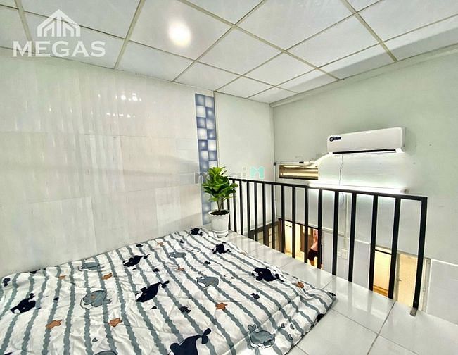 Hình ảnh CHDV Gác cao 2m ngay Tỉnh Lộ 10, Tên Lửa