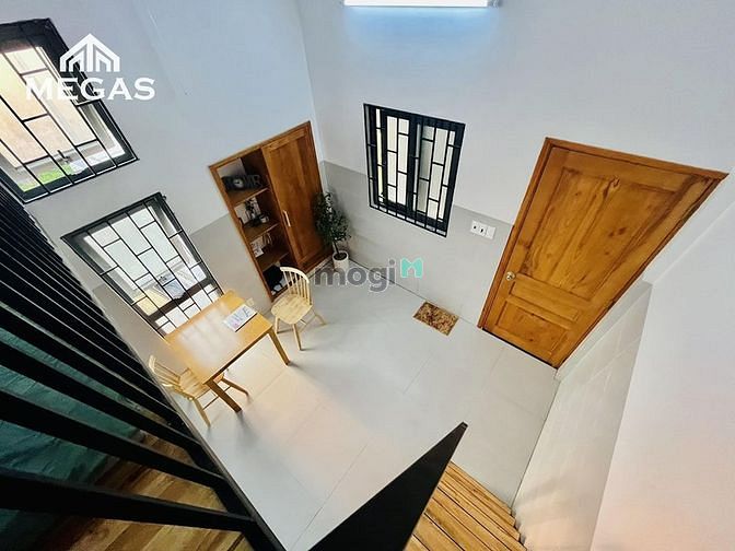 Hình ảnh Duplex Mới Xây - Gần Quận 4 - Cửa Sổ Mặt Tiền