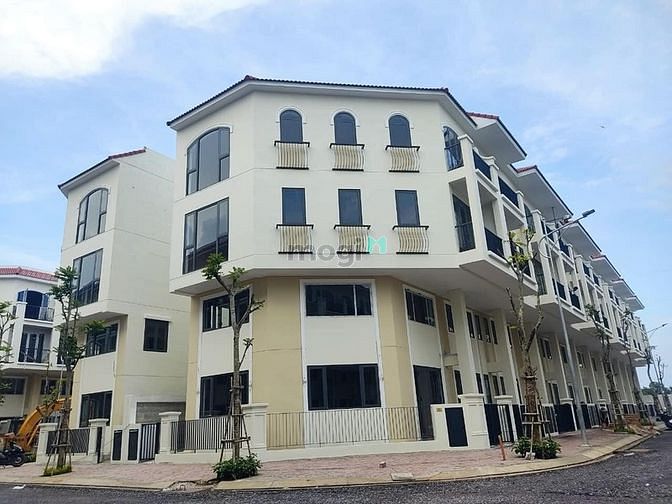 Hình ảnh Nhà Phố Compound Sentura Bình Chánh Chỉ 5,9 tỷ