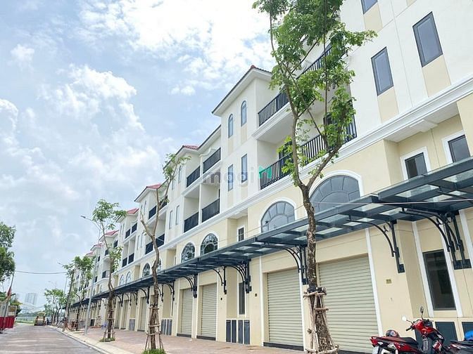 Hình ảnh Nhà Phố Compound Sentura Bình Chánh Chỉ 5,9 tỷ