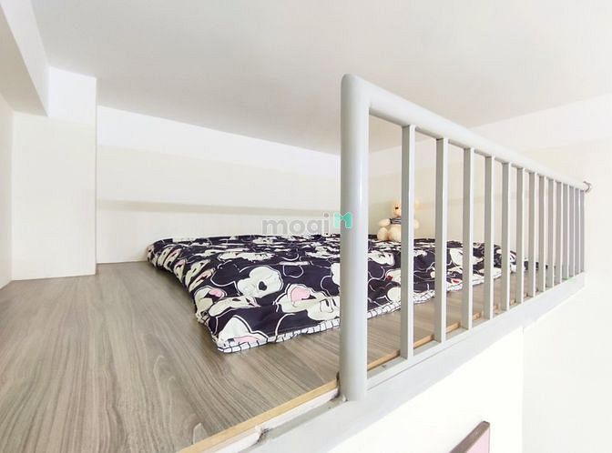 Hình ảnh Gác Cửa Sổ Bancol Nhất Chi Mai ngay Etown Cộng Hoà