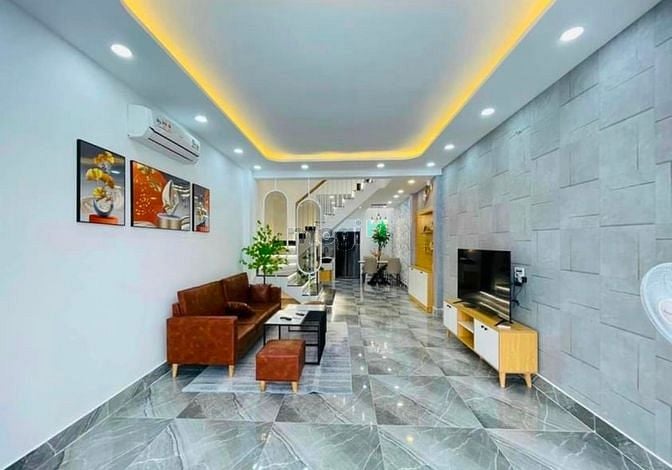Hình ảnh MUA LIỀN TAY Nơ Trang Long BT 2tỷ880 3Pn 3wc