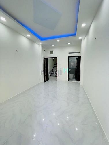 Hình ảnh SÁT MẶT TIỀN Bành Văn Trân TB 2tỷ630 3Pn 3wc SHR