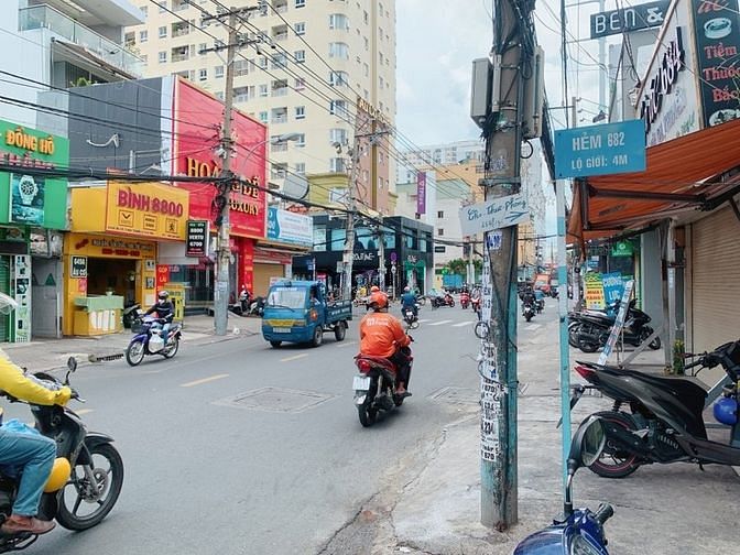Hình ảnh Nhà hẻm 1/ Âu Cơ, P14, Tân Bình nở hậu hơn 6m 5PN cho thuê