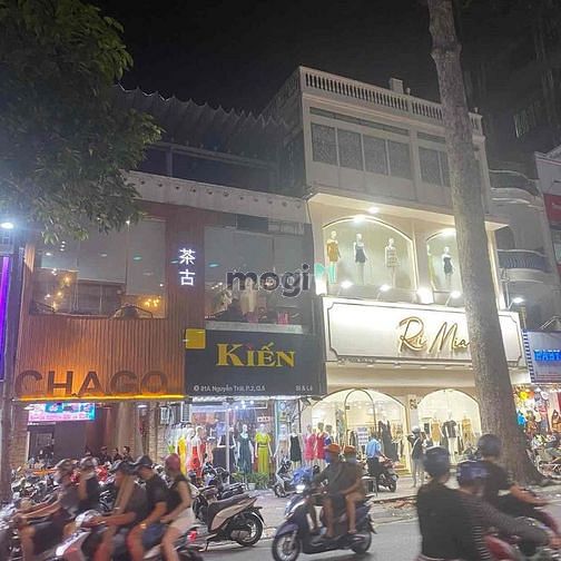 Hình ảnh CHAGO! Mặt Tiền Nguyễn Trãi, Quận 5 – Khúc 2 chiều