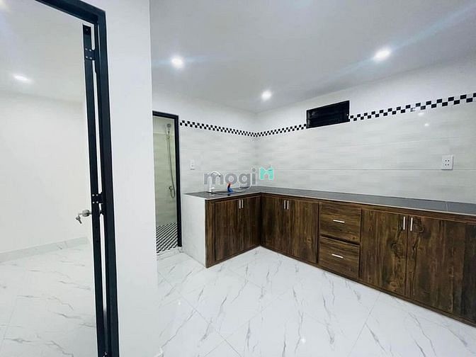 Hình ảnh để lại căn nhà sổ hồng riêng 52m2 công nhận đủ vuông vức