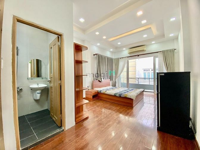 Hình ảnh Khai Trương Căn Hộ Ban Công Cửa Sổ Thoáng Mát