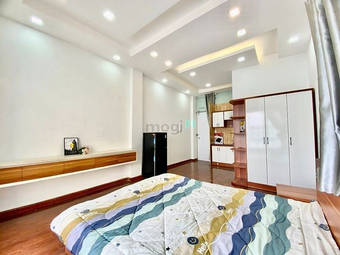 Hình ảnh Khai Trương Căn Hộ Ban Công Cửa Sổ Thoáng Mát