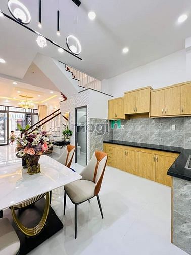 Hình ảnh Thiện chí bán gấp CAO ĐẠT Q5 58m2 2Tỷ240 SHR
