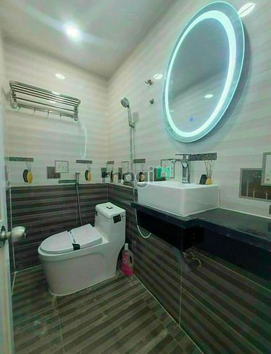 Hình ảnh BÁN GẤP ĐI MỸ! Trần Phú Q5 3tỷ030 3Pn 1T2L SHR