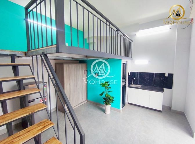 Hình ảnh Gác phòng rộng ngay mặt tiền Tân Hương