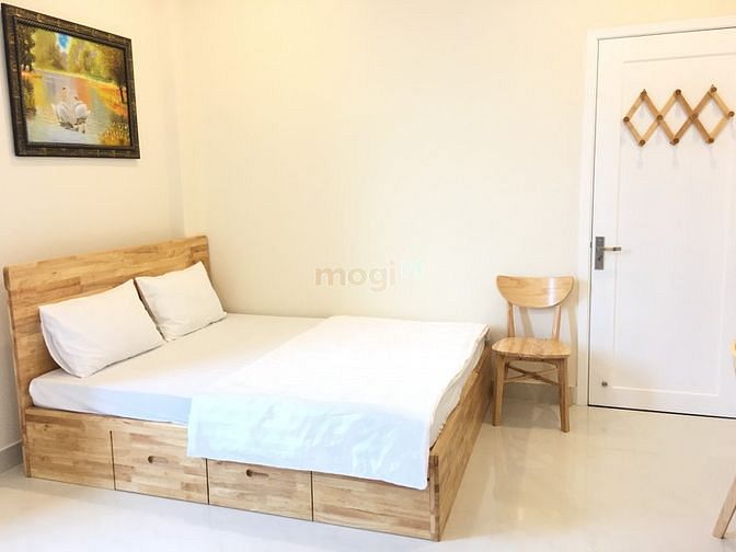 Hình ảnh Studio full nội thất có cửa sổ ngay trung tâm Quận 4