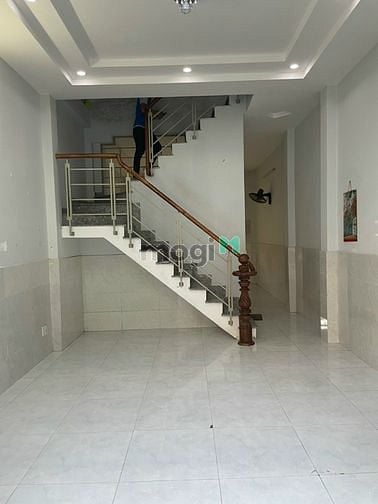 Hình ảnh Nhà 1 trệt 1 lầu. 2Pn. Hà huy giáp thạnh lộc q12