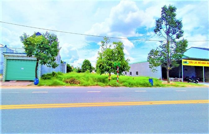 Hình ảnh C/Chủ Bán gấp 700m2 Đát Sát Chợ,Trường ĐH,KCN,SHR Thổ Cư 100% 1,4tỷ