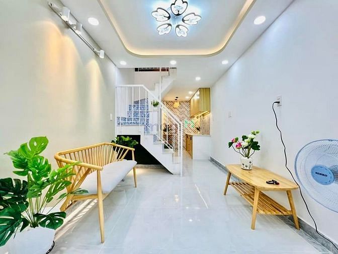 Hình ảnh MUA NHÀ MỚI bán Cô Giang Q1 49m2 3PN 3ty270 SHR
