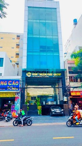 Hình ảnh Bán tòa nhà Bến Vân Đồn 10x30 chỉ 128 tỉ