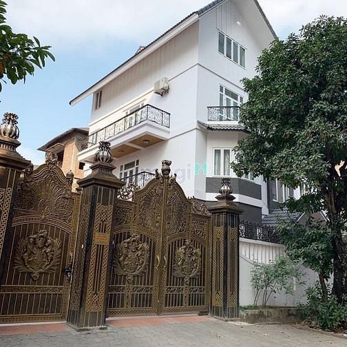 Hình ảnh Cho thuê nhà biệt thự Làng Quốc Tế Thăng Long.Dt đất 600m,4T.Giá 110tr