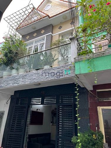 Hình ảnh Nhà đẹp đường Hoàng Hoa Thám, P6, DT 4x10m. 2 lầu, 2PN, 2WC, 5.4 tỷ TL