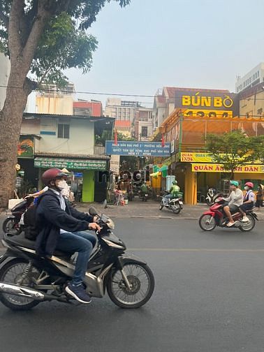 Hình ảnh Cho Thuê Nhà Làm Quán Ăn Nhà Hàng Quận 1
