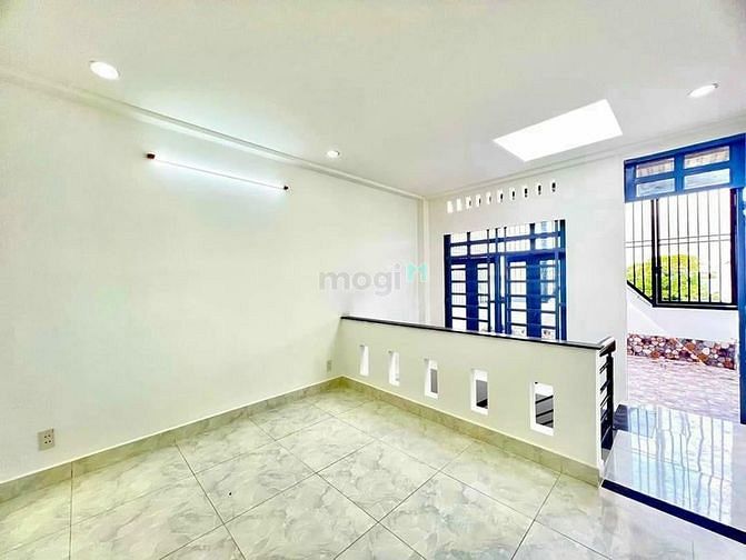Hình ảnh Nhà ngay CHỢ LỚN QUẬN 6 1,7 Tỷ 62m2 SHR