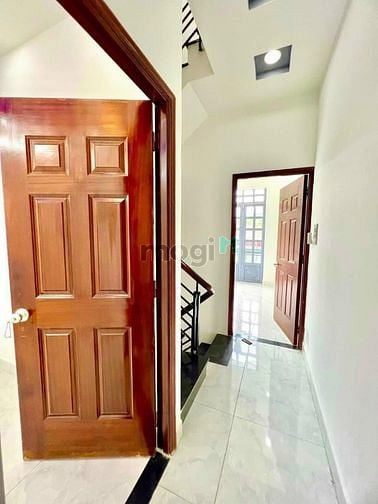 Hình ảnh Nhà ngay CHỢ LỚN QUẬN 6 1,7 Tỷ 62m2 SHR