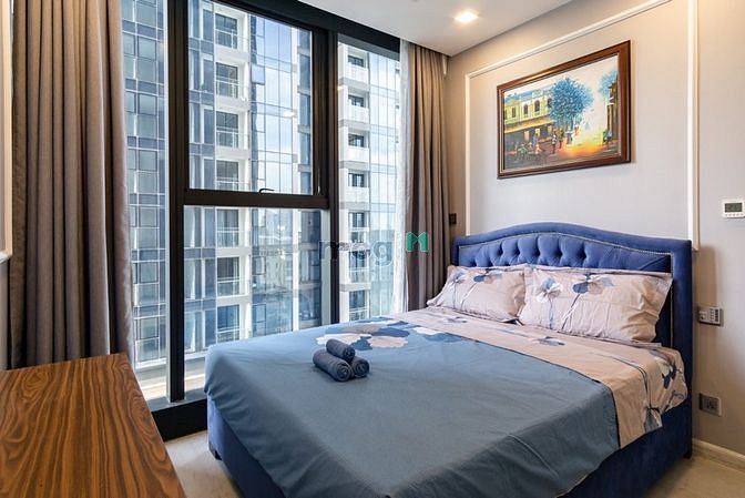 Hình ảnh Cho thuê 2PN Vinhomes Golden River (Bason) nội thất như hình 100%