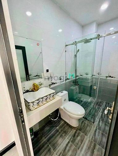 Hình ảnh Nhà TRẦN TUẤN KHẢI Q5 62m2 Chỉ 2,1 Tỷ SHR