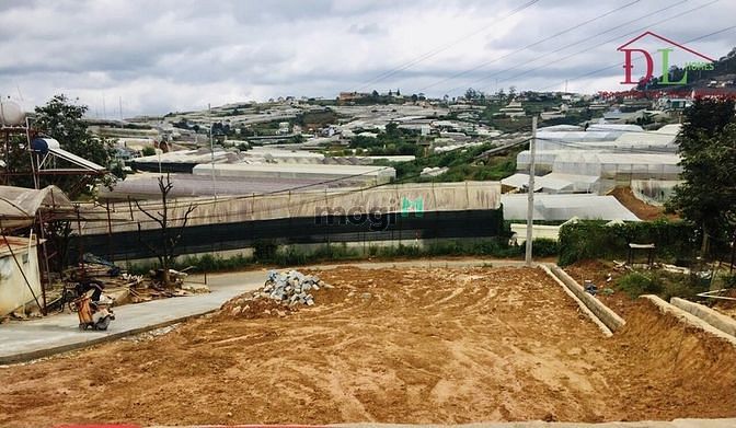 Hình ảnh Bán lô đất 2 mặt tiền đường chính Nam Hồ P11 Đà Lạt view đẹp
