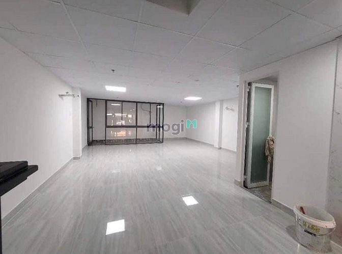 Hình ảnh Cần ra Căn biệt thự mặt tiền đường Lâm Văn Bền,Q7