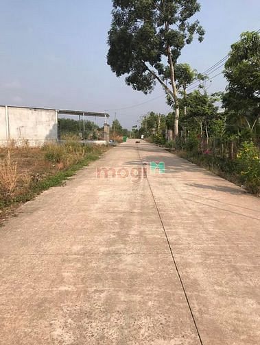 Hình ảnh chủ nhà gửi bán mảnh đất shr, mặt tiền đường DT741