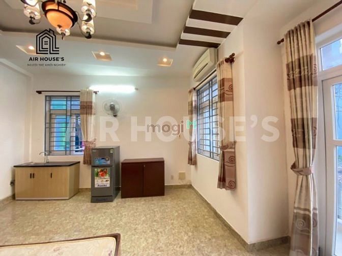 Hình ảnh phòng trọ gò vấp có ban công và cửa sổ