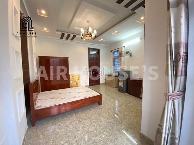 Hình ảnh phòng trọ gò vấp có ban công và cửa sổ