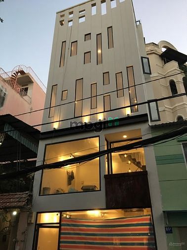 Hình ảnh Cho Thuê Nhà Mặt Tiền Trung Tâm Q3