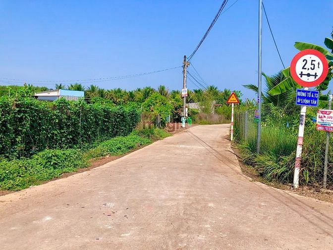 Hình ảnh Bán mảnh vườn sẵn 300m2 Thổ cư xây bao sẵn SHR