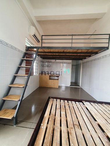 Hình ảnh Phòng mới 100%, có ban công, nội thất