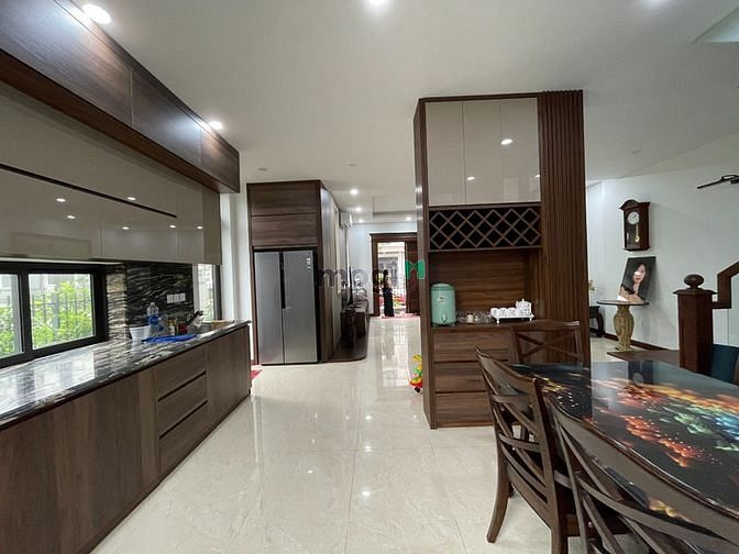 Hình ảnh CHo thuê biệt thự căn góc vườn hoa 135m2 KĐT Centa City