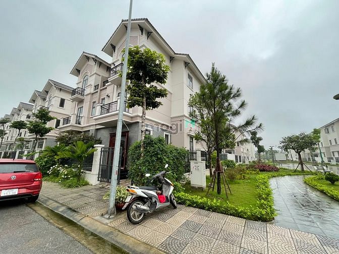 Hình ảnh CHo thuê biệt thự căn góc vườn hoa 135m2 KĐT Centa City
