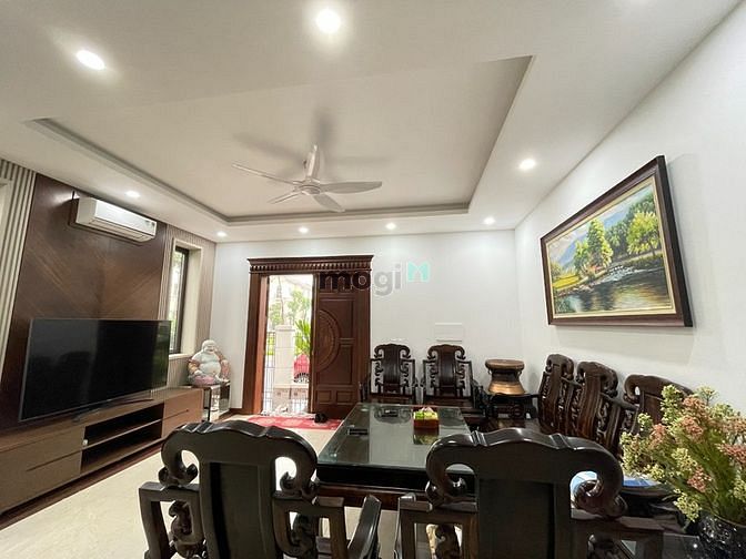 Hình ảnh CHo thuê biệt thự căn góc vườn hoa 135m2 KĐT Centa City